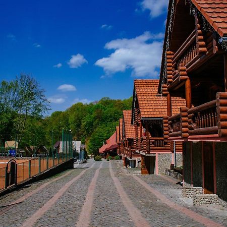 Hotel Toursit Complex Polyana Kvasova Zewnętrze zdjęcie