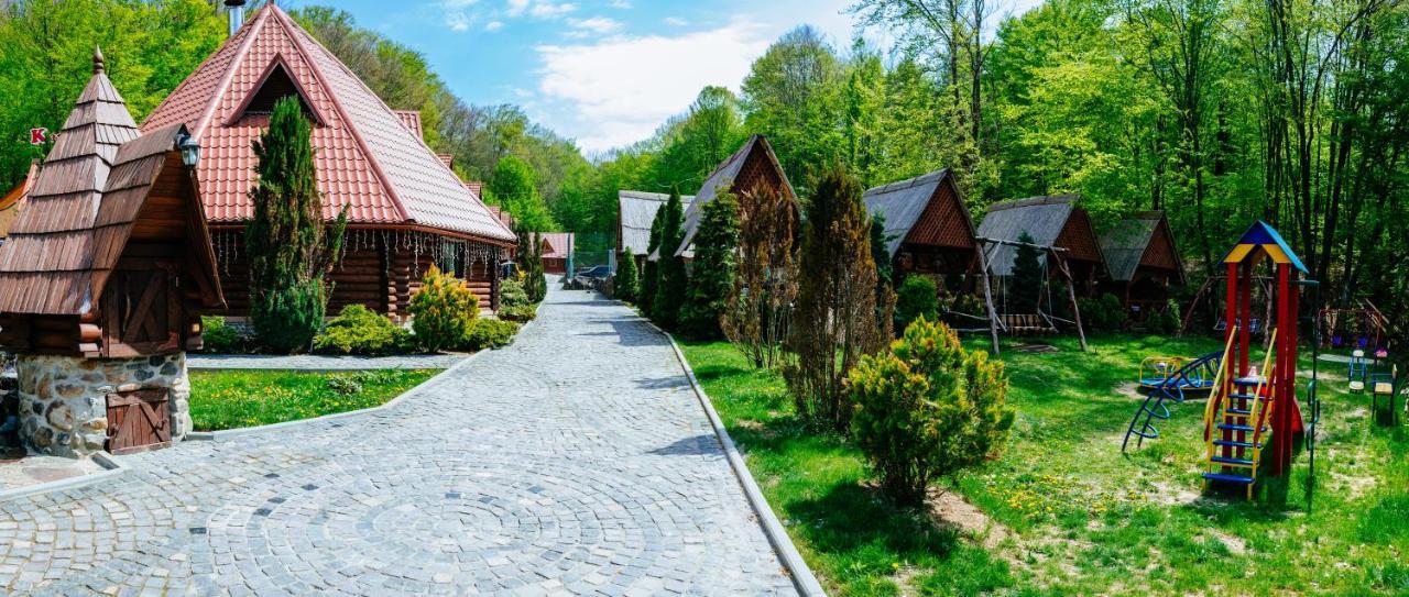 Hotel Toursit Complex Polyana Kvasova Zewnętrze zdjęcie