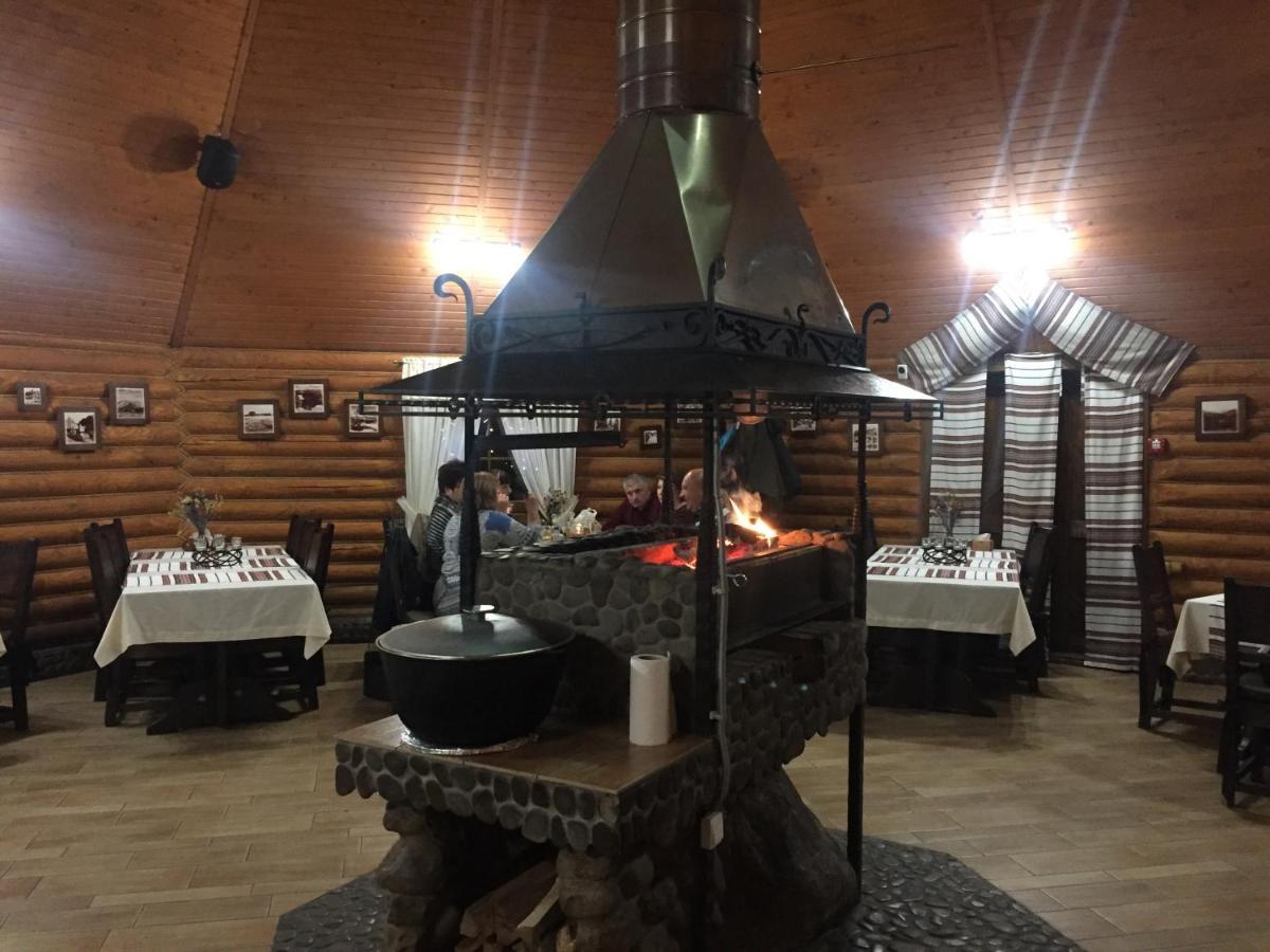 Hotel Toursit Complex Polyana Kvasova Zewnętrze zdjęcie