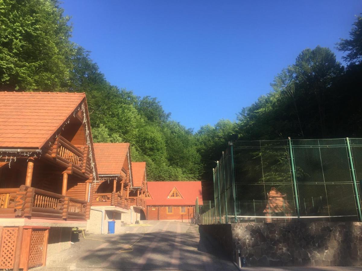 Hotel Toursit Complex Polyana Kvasova Zewnętrze zdjęcie