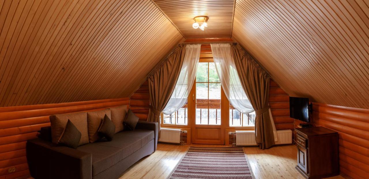 Hotel Toursit Complex Polyana Kvasova Zewnętrze zdjęcie