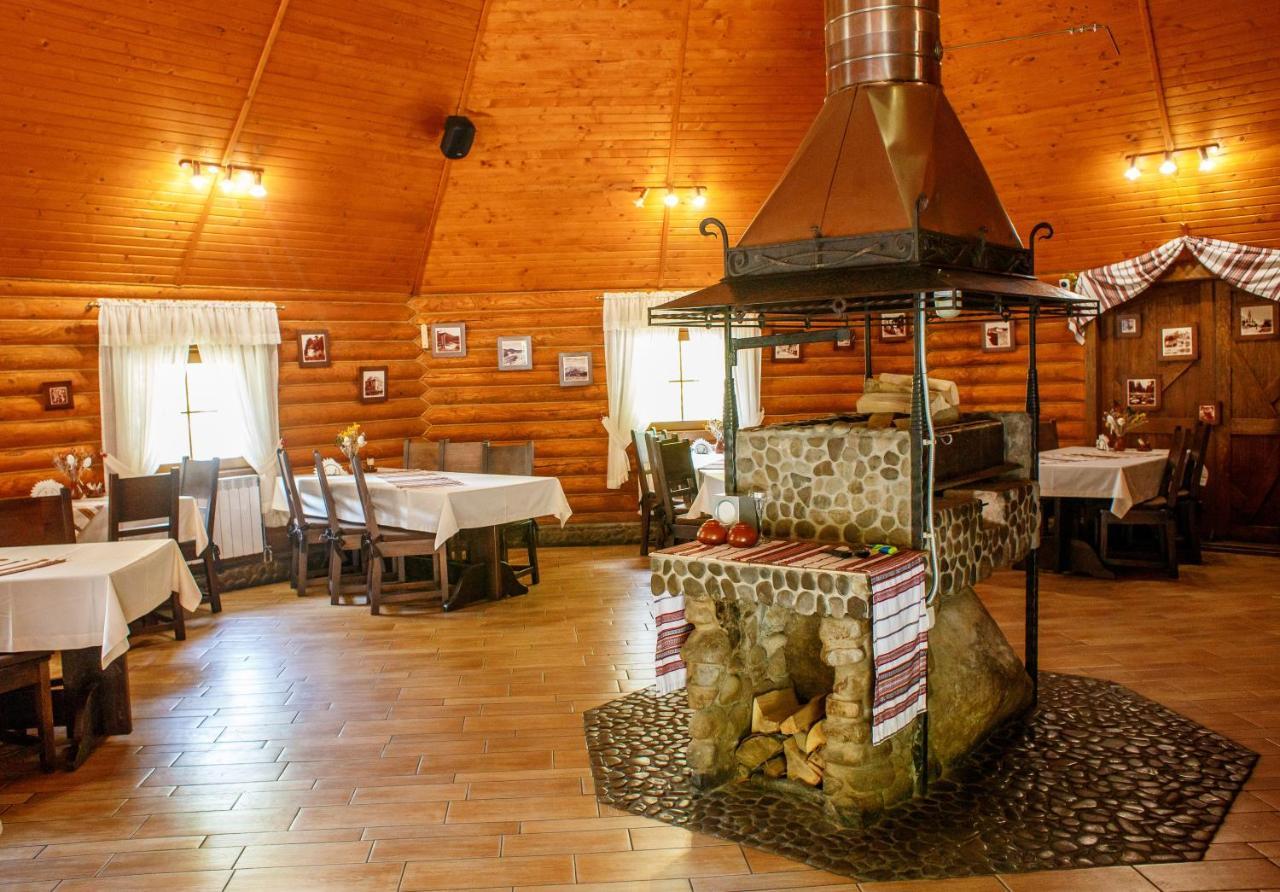 Hotel Toursit Complex Polyana Kvasova Zewnętrze zdjęcie